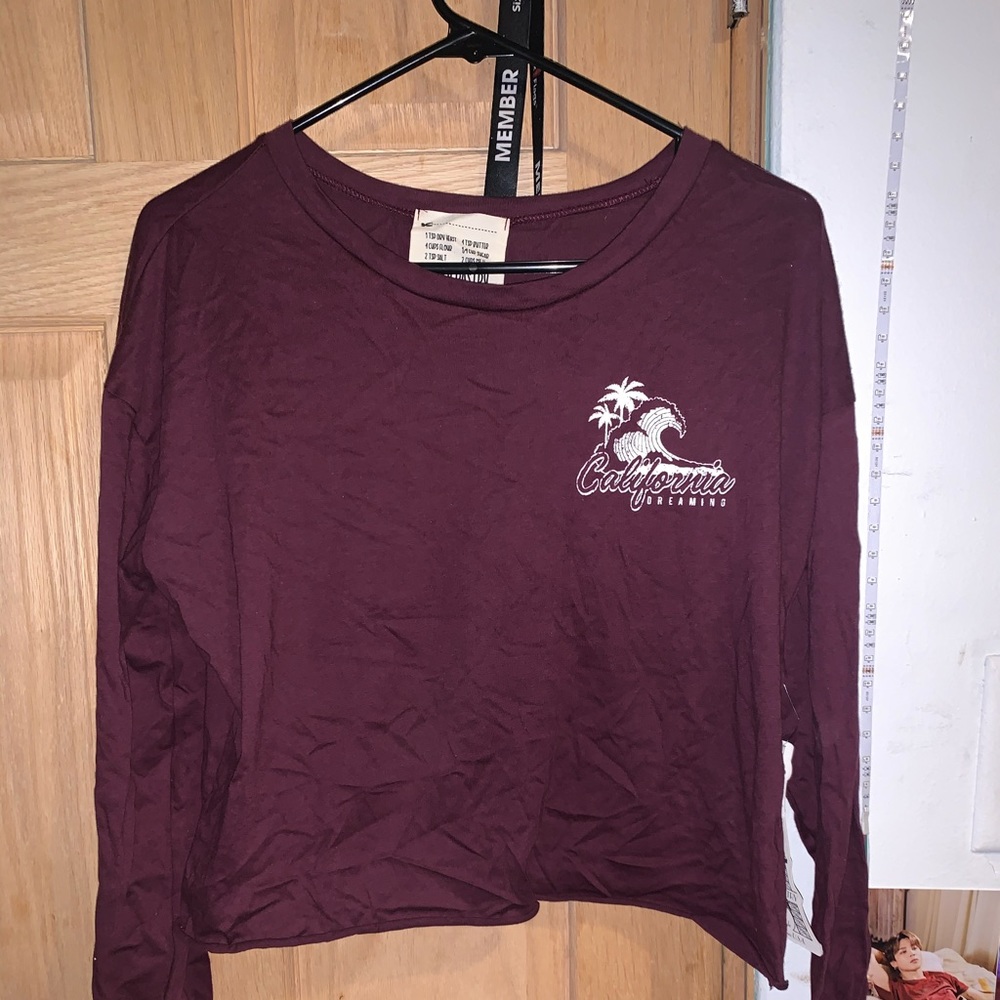 Long-sleeve cropped shirt